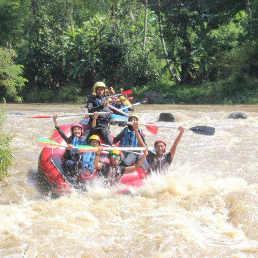 Arung Jeram Atau Rafting Kali Elo