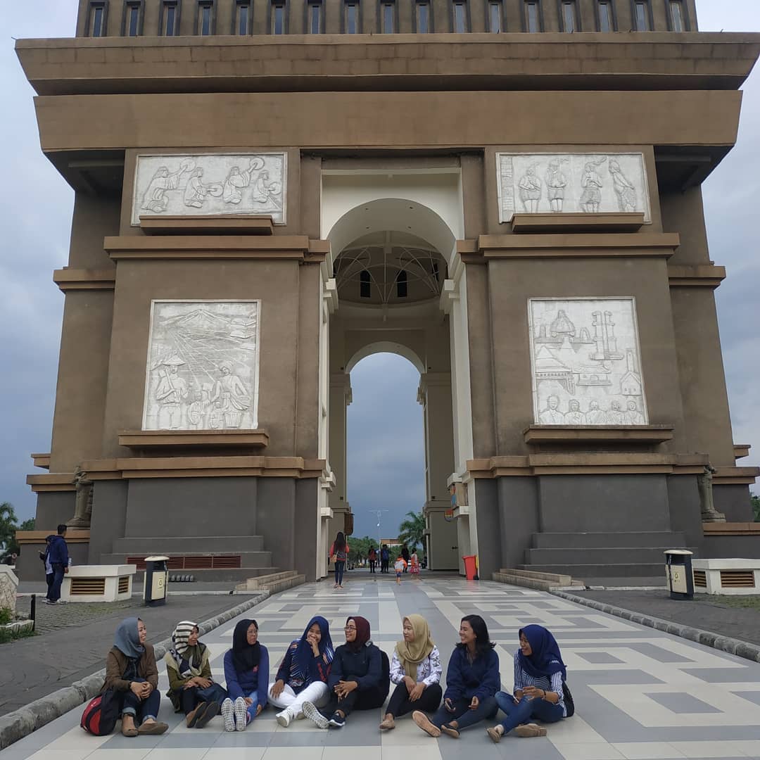 Fasilitas Dan Harga Tiket Masuk Gumul Paradise Island Kediri