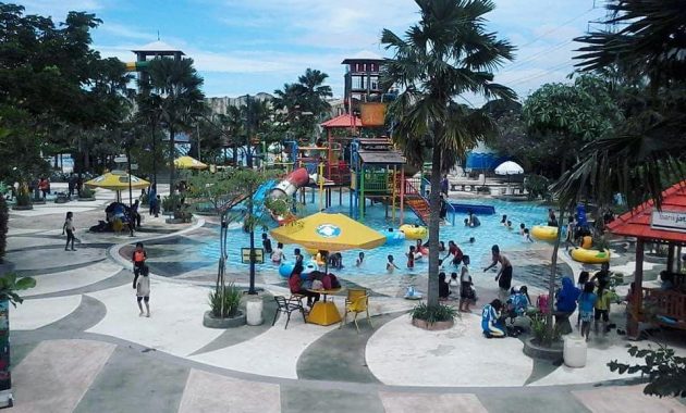 Waterpark Gumul Paradise Island Kediri