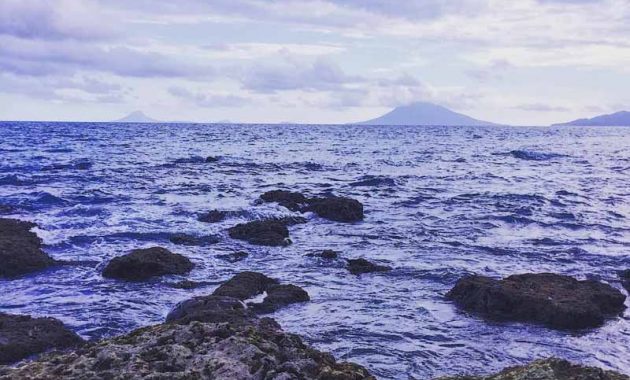 Alamat Pantai Batu Lapis Lampung