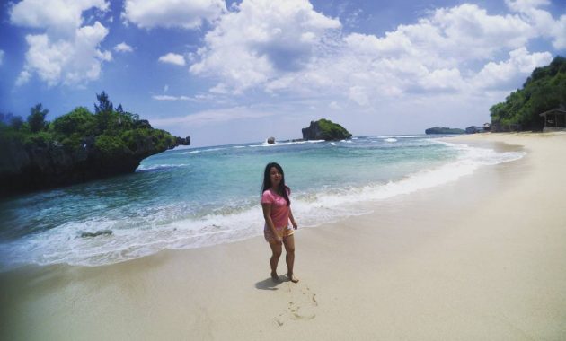 Destinasi Wisata Pantai Ngandong Di Gunungkidul