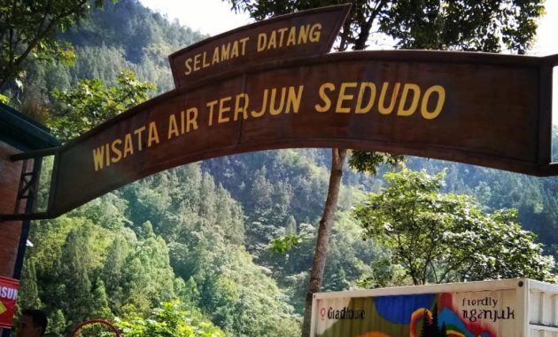 Fasilitas Air Terjun Sedudo Nganjuk