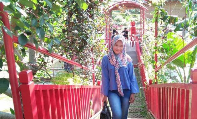 Jam Buka The Le Hu Garden Deli Serdang