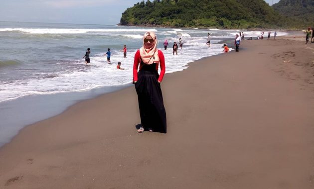 Keindahan Pantai Suwuk Kebumen Jateng