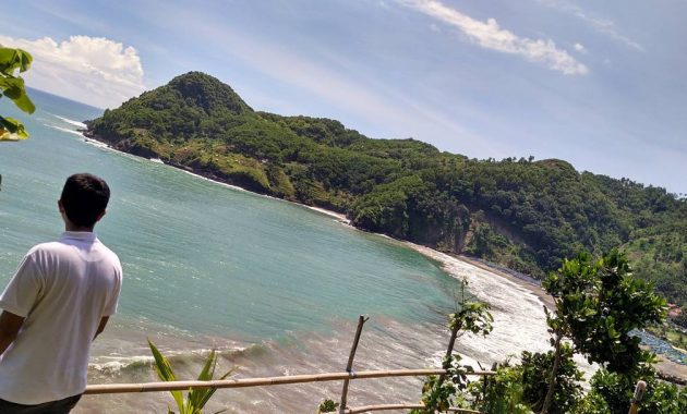 Panorama Pantai Suwuk Kebumen Jateng