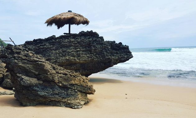 Tempat Wisata Pantai Seruni Di Gunungkidul