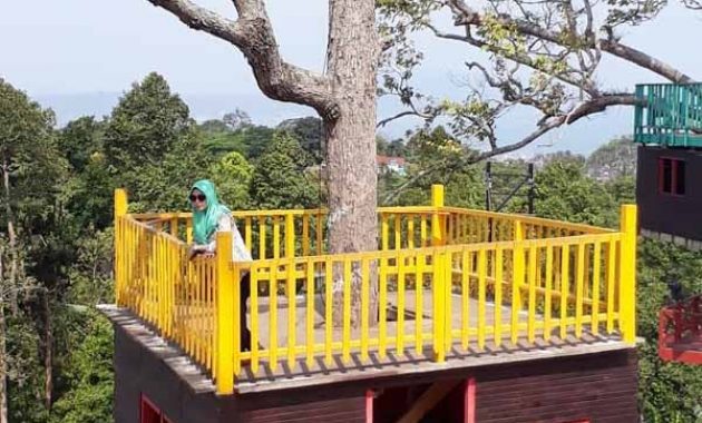 Gardu Pandang Wisata Puncak Mas Lampung