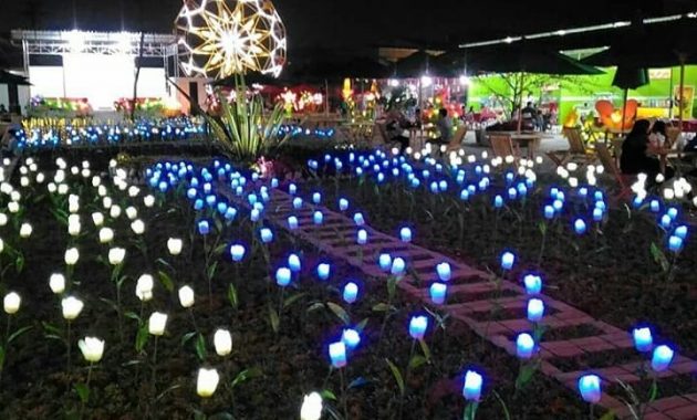 Jam Buka Taman Lampion Kota Lama Semarang