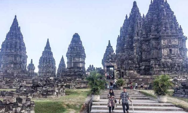 Spot Foto Candi Prambanan Yogyakarta