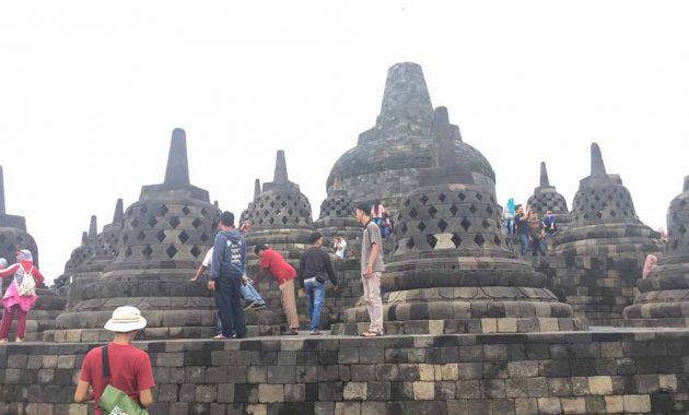 10 Gambar Candi Borobudur, Sejarah, Tiket Masuk, Jam Buka, Fasilitas - Travelingan.Net