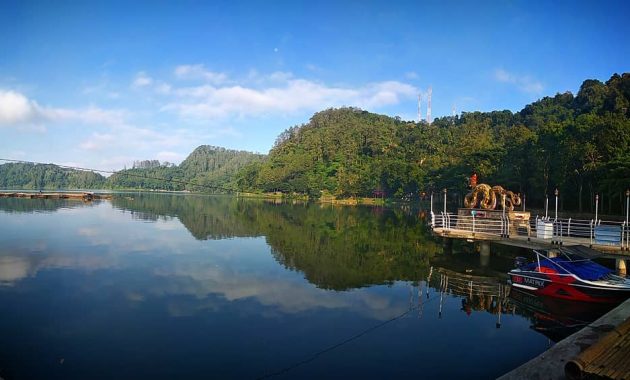 Wahana Telaga Ngebel Ponorogo