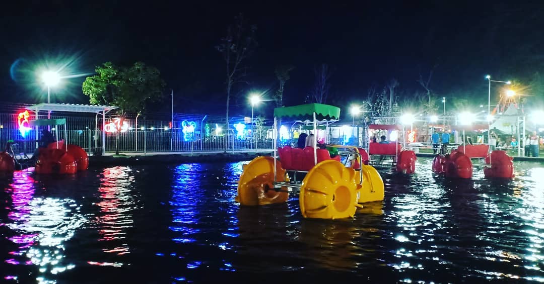10 Gambar Blitar Park, Tiket Masuk, Promo, Wahana, Jam ...
