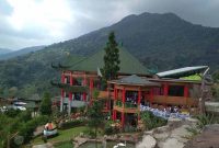 Istana Panda Taman Safari Bogor