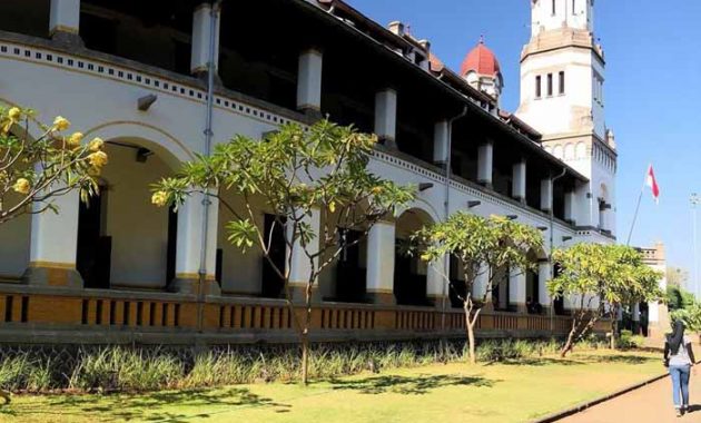 Jalan Menuju Lawang Sewu Semarang