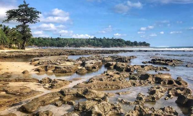 Jalan Menuju Pantai Rancabuaya Garut