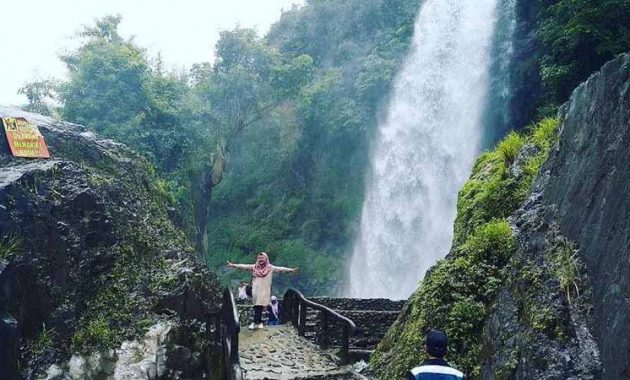 Jam Buka Curug Bidadari Bogor