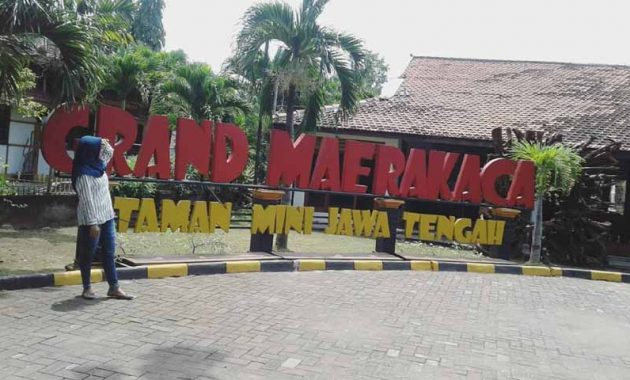 Jam Buka Puri Maerokoco Semarang