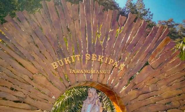 Spot Foto Bukit Sekipan Tawangmangu Spot Foto Bukit Sekipan Tawangmangu