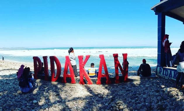 Fasilitas Pantai Pidakan Pacitan