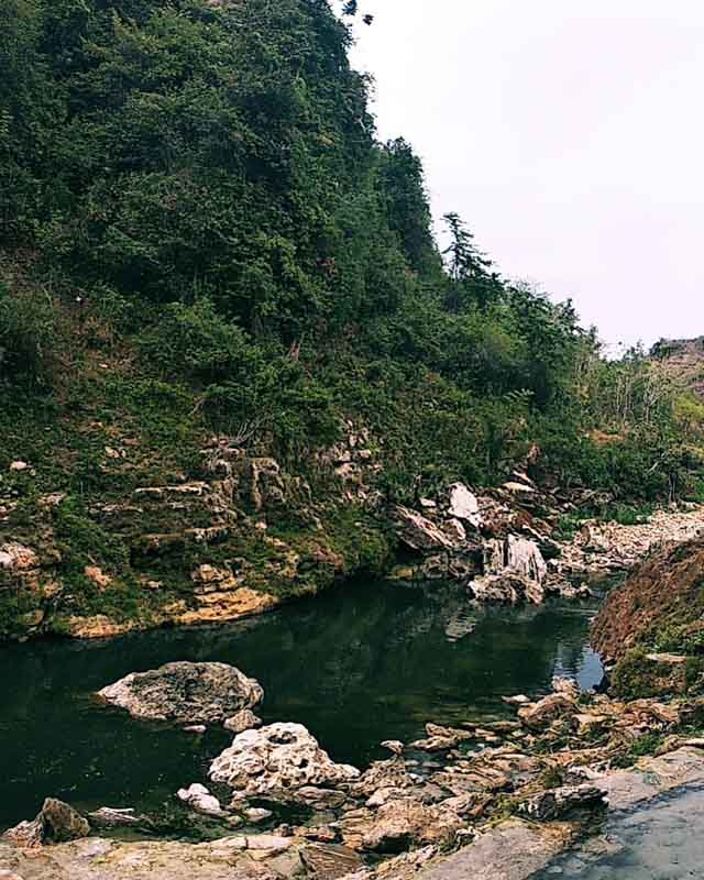10 Foto Air Terjun Sri Gethuk, Tiket Masuk, Lokasi, Jam Buka - Travelingan.Net