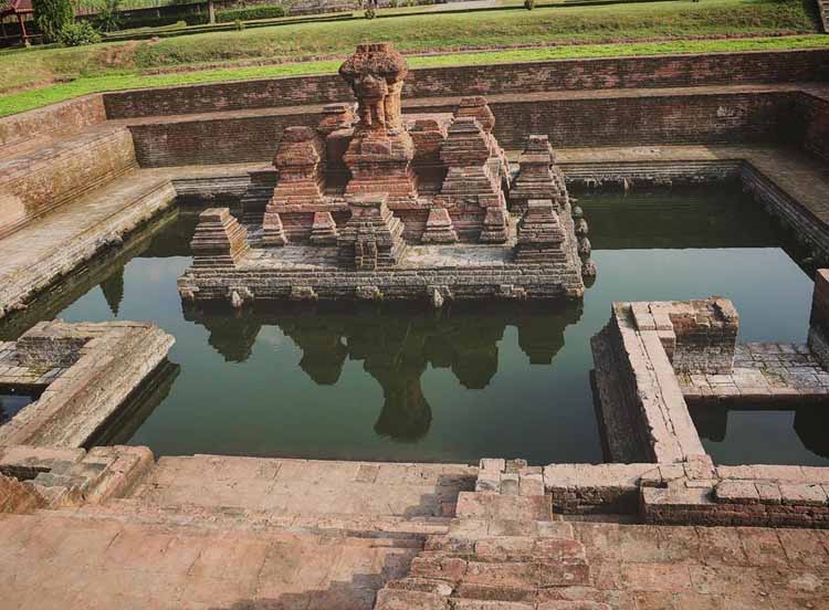 10 Gambar Candi Tikus  Sejarah Tiket Masuk Jam Buka 