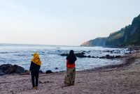 Harga Tiket Masuk Pantai Menganti Kebumen