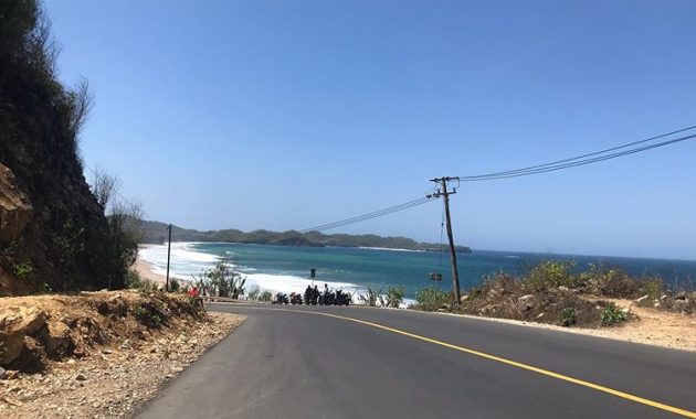 Jalan Menuju Pantai Soge Pacitan