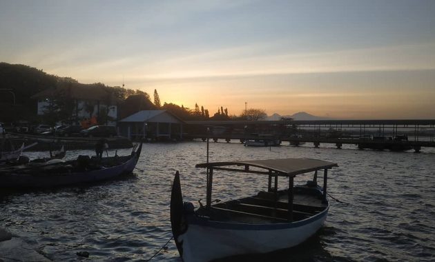 Sunset Pantai Kartini Jepara Sunset Pantai Kartini Jepara