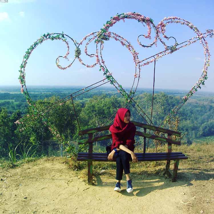 Bukit Cinta Klaten Tiket Masuk, Jam Buka, Lokasi - Travelingan.net