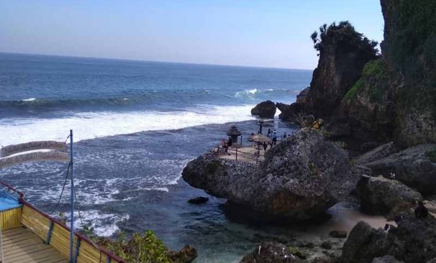 Wahana Pantai Ngobaran Gunungkidul