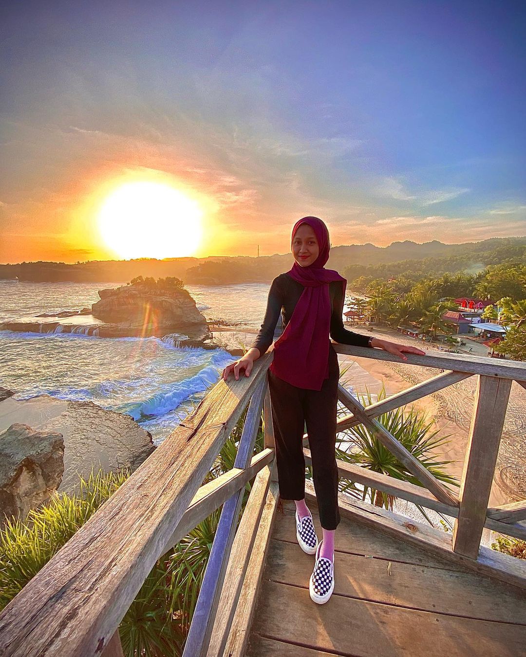 sunset pantai klayar