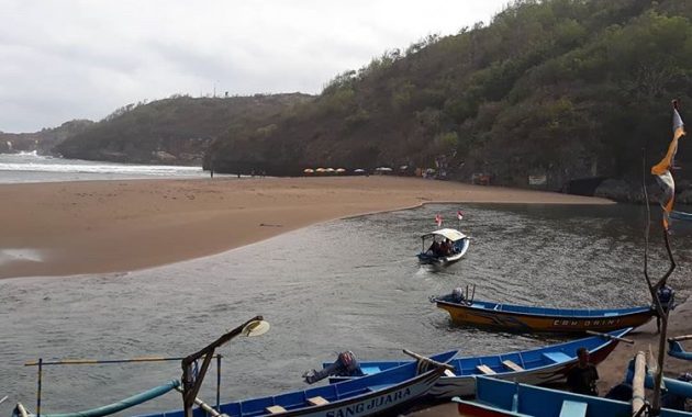 Jam Buka Pantai Baron Gunungkidul