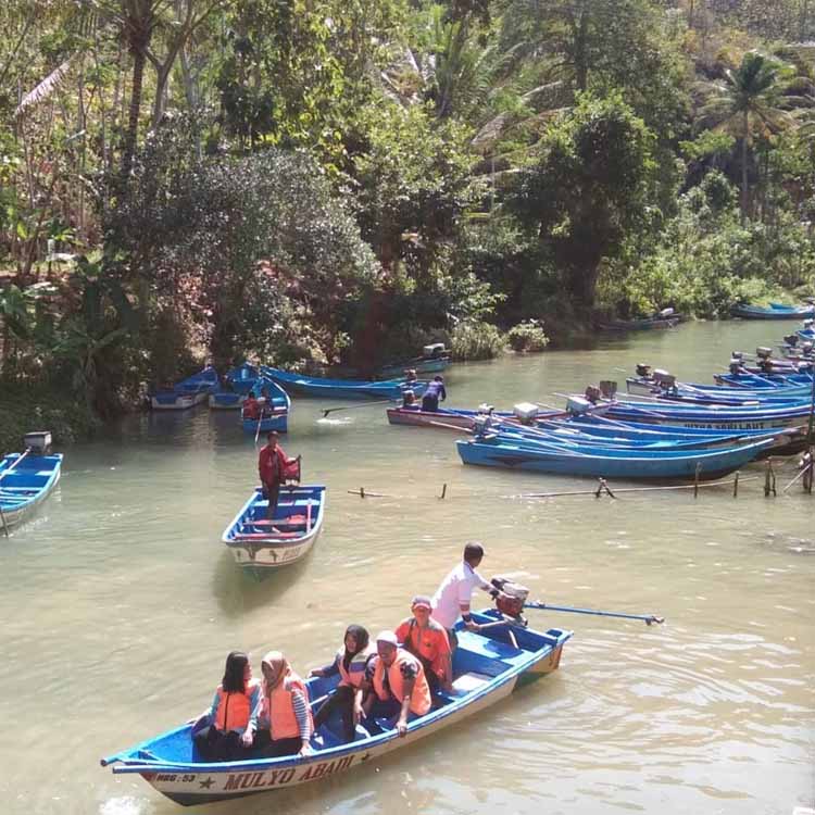 10 Gambar Sungai Maron Pacitan Biaya Lokasi Jam Buka Travelingan Net