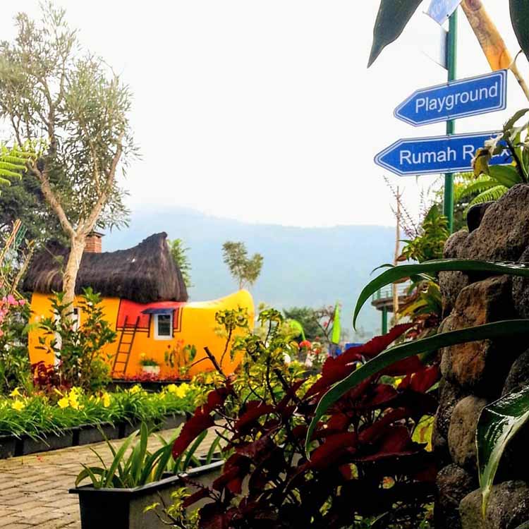 Rumah Belanda Lembang Tiket Masuk Jam Buka Lokasi Travelingan Net